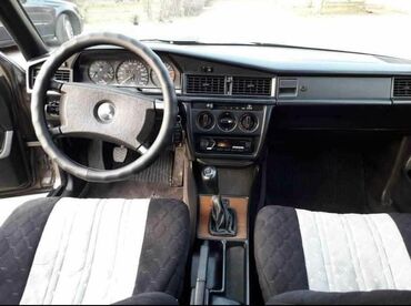 Mercedes-Benz: Mercedes-Benz 190: 1988 г., 2.6 л, Механика, Бензин, Седан — 10