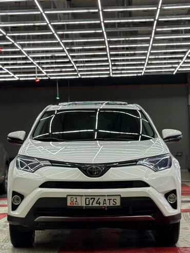 Toyota: Toyota RAV4: 2018 г., 2.5 л, Автомат, Бензин, Кроссовер