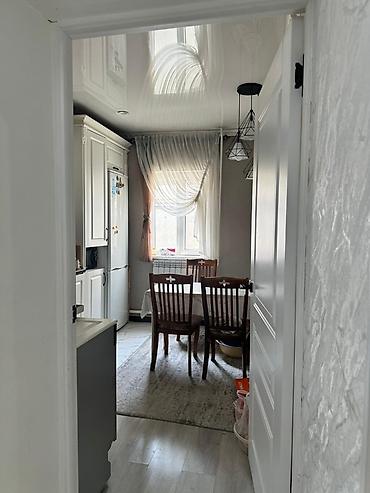 Продажа коттеджей и домов: Срочно продаю дом! Просторный дом площадью 300 м² на участке 3 сотки — 4