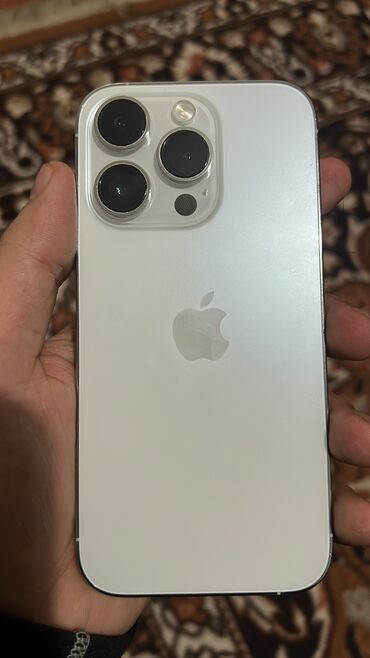 Apple iPhone: IPhone 14 Pro, Б/у, 256 ГБ, Белый, Защитное стекло, Чехол, Коробка, 85 %