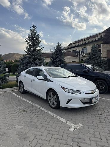 Chevrolet Volt: 2017 г., 1.5 л, Вариатор, Гибрид, Седан
