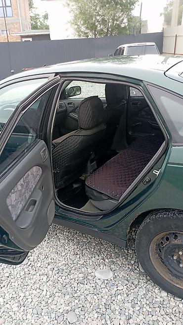 Транспорт: Toyota Avensis: 1997 г., 1.8 л, Механика, Газ, Лифтбек — 7