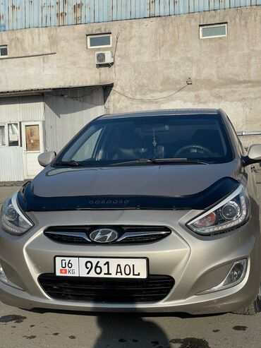 Hyundai: Hyundai Solaris: 2013 г., 1.6 л, Автомат, Бензин, Седан