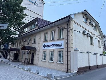 Сдаю Офис целиком: 140 м², С ремонтом, С высокими потолками