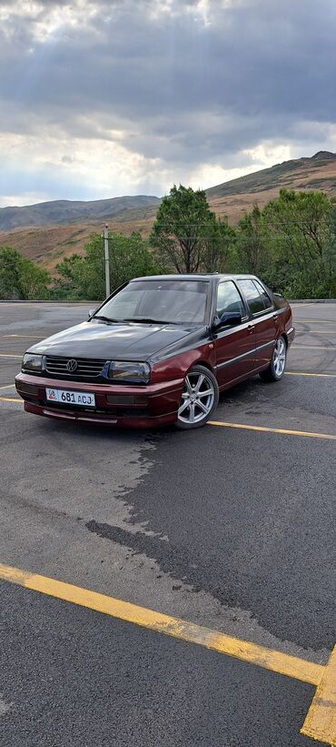 лобовое стекло гольф3: Volkswagen Vento: 1993 г., 1.8 л, Механика, Бензин, Седан