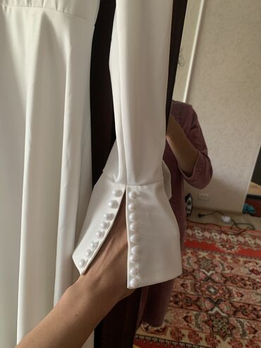 кыргызское платье: Бальное платье, Средняя модель, цвет - Белый, В наличии