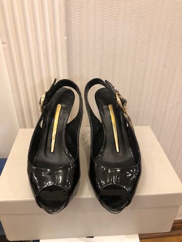 женские сандали adidas adilette: Ölçü: 35.5, rəng - Qara, İşlənmiş