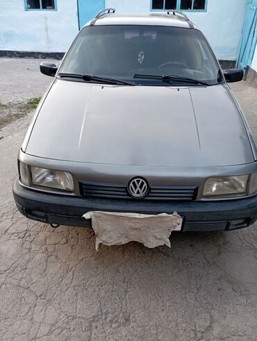 протер 2: Volkswagen Passat: 1992 г., 2 л, Механика, Бензин, Универсал