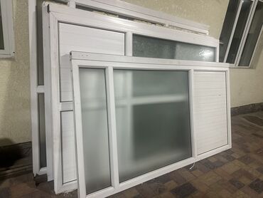 двери со стеклом: Входная дверь, цвет - Белый, Б/у, Самовывоз