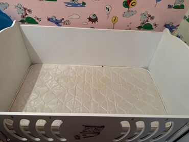 uşaq üçün matras: Для девочки и мальчика, Колыбель, С матрасом, С механизмом качания