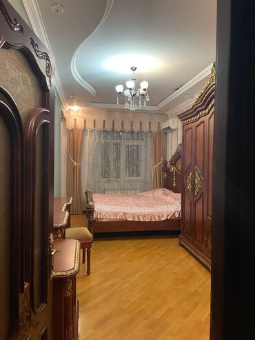 Köhnə tikili: Bakı, 9-cu mikrorayon, 3 otaqlı, Köhnə tikili, m. Memar Əcəmi, 127 kv. m — 14