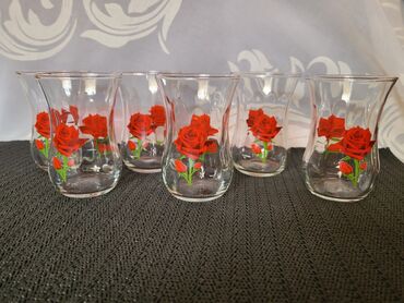 Čaše: Case nove,vintaz za caj,kuvano vino,grejanu. Komada 6 na lalafo.rs — 6 Čaše: Case nove,vintaz za caj,kuvano vino,grejanu. Komada 6 — 6