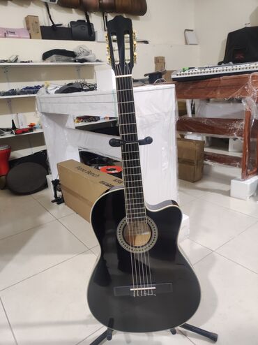 ingilis dili 8: Klassik gitara, Yeni, Rayonlara çatdırılma