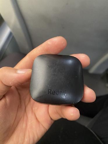 xiaomi t: Беспроводные наушники Redmi (TWS) с зарядным кейсом - Форм‑фактор — 2