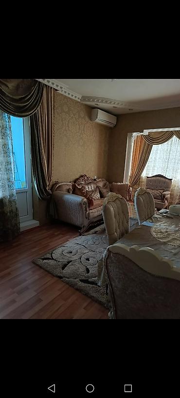 Mənzillər: Bakı, 8-ci mikrorayon, 3 otaqlı, Köhnə tikili, m. Azadlıq Prospekti, 72 kv. m — 8