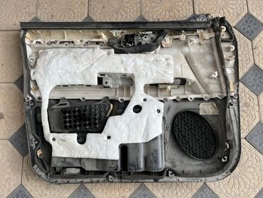 Дверные карты: Дверная карта Toyota 2018 г., Б/у, Оригинал, США — 13