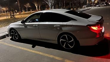лобовой одиссей: Honda Accord: 2022 г., 1.5 л, Автомат, Бензин, Седан — 4