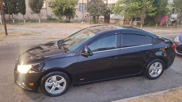 Chevrolet Cruze: 1.4 л | 2013 г. 285639 км Седан