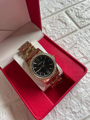 Ručni satovi: Cena:3.400 (Bez kutije)
Cena:3.800 (Sa kutijom)
💋 — 11