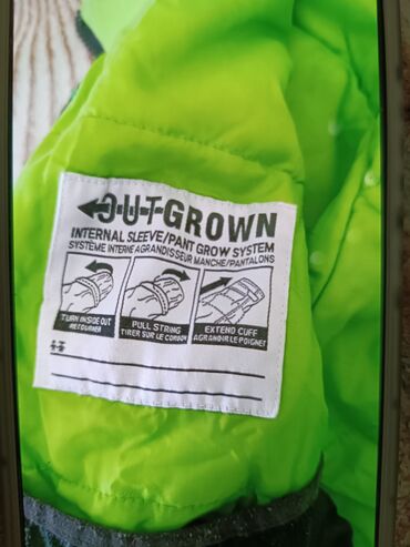 Верхняя одежда: Яркая детская зимняя куртка Columbia с капюшоном, для детей 8-12 лет — 17