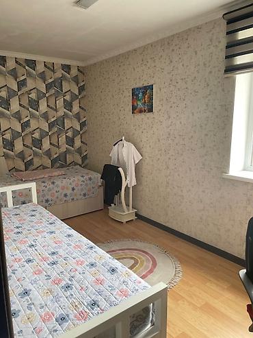 osh hostel: В районе пересечения проспекта Жибек Жолу и улицы Ахматбека Суюмбаева — 3