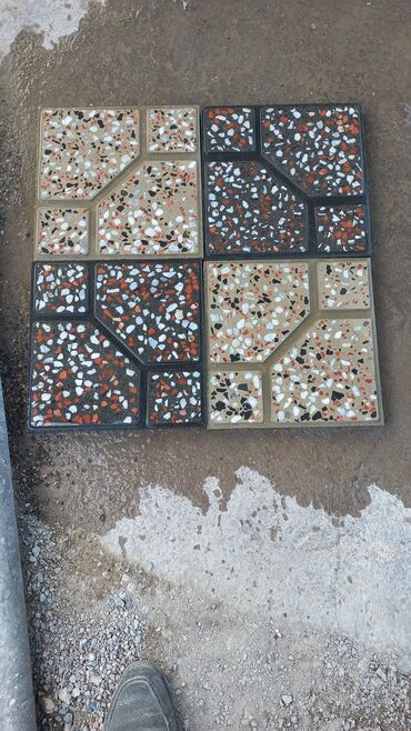 Beton plitələr: Məhsul: Kafel/daş döşəmə plitələri (mozaik daş çınqıllı dizayn) - — 16