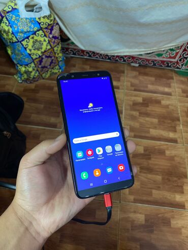 Samsung: Samsung Galaxy J8, Б/у, 32 ГБ, цвет - Черный, 1 SIM, 2 SIM