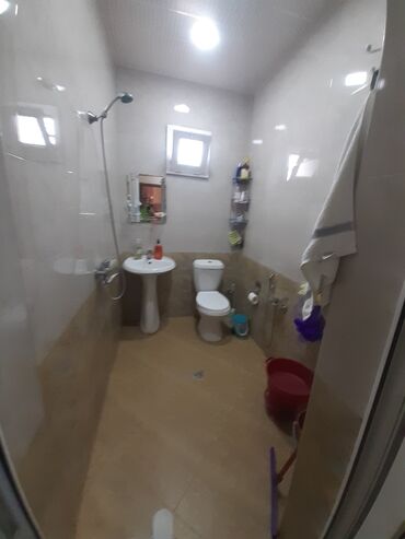 Həyət evləri və villaların satışı: Binəqədi qəs. 3 otaqlı, 100 kv. m, Kredit yoxdur, Yeni təmirli -da lalafo.az — 11 Həyət evləri və villaların satışı: Binəqədi qəs. 3 otaqlı, 100 kv. m, Kredit yoxdur, Yeni təmirli — 11