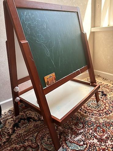 table study: Детский стол, Б/у, Дерево, Платная доставка, Самовывоз — 2