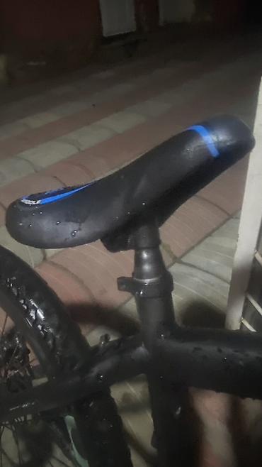 Dağ velosipedləri: Dağ velosipedi – 26” təkərli, disk əyləcli Xüsusiyyətlər: - Çərçivə — 10