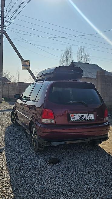 Honda: Honda Logo: 2000 г., Хэтчбэк — 4