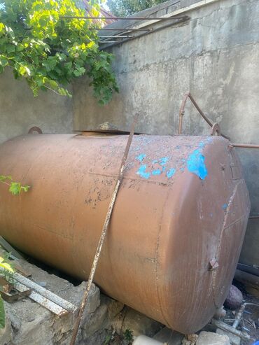 espa su matoru: Bak, Metal, 5000 l l, İşlənmiş, Ünvandan götürmə