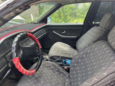 жип машына: Audi 100: 1990 г., 2.3 л, Механика, Газ, Седан