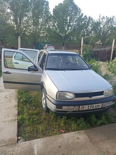 автомобили в рассрочку без первоначального взноса: Volkswagen Golf: 1995 г., 1.6 л, Механика, Бензин, Хэтчбэк
