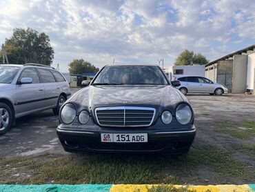 авто с российским номером: Mercedes-Benz E 240: 2000 г., 2.6 л, Автомат, Бензин