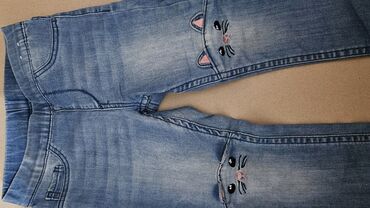 женские джинсы левайс: Джинсы и брюки, цвет - Голубой, Б/у