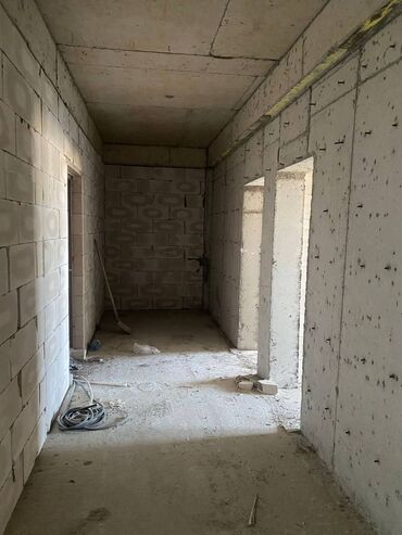 Yeni tikili: 8-ci kilometr, 2 otaqlı, Yeni tikili, m. Qara Qarayev, 88 kv. m — 9