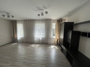 столовая на аренду: 90 м², 4 комнаты
