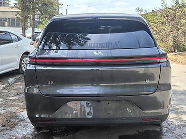 byd e1: Lixiang L6: 2025 г., 1.5 л, Вариатор, Гибрид, Кроссовер — 8