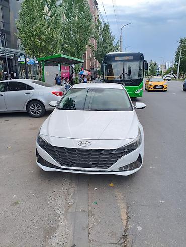 обмен кв: Hyundai Elantra: 2021 г., Седан — 7