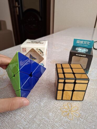 Kubik rubik. Mirror və piramida.Heresini 10 manata almisam 6 manata