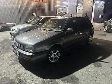 40 5: Volkswagen Golf: 1992 г., 1.8 л, Механика, Хэтчбэк — 2