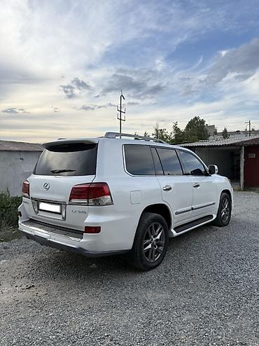 вмятина: Lexus LX: 2012 г., 5.7 л, Автомат, Газ, Внедорожник — 5