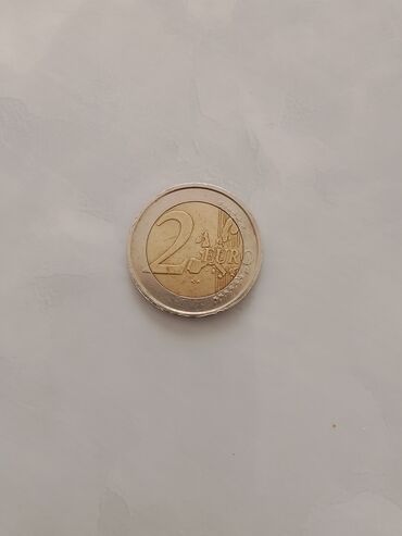 куплю коллекционные монеты: Продаю 2 евро 2002 года, обмен интересен, цена договорная