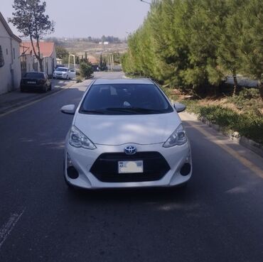 Nəqliyyat vasitəsinin icarəsi: Günlük, Toyota, Depozitlə, Qalmamaq şərti ilə