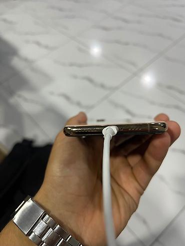 Apple iPhone: IPhone Xs Max, 64 GB, Face ID — 8