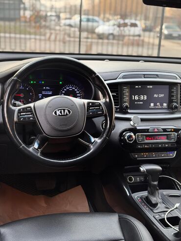 Kia: Kia Sorento: 2018 г., 2 л, Автомат, Дизель — 5