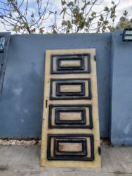 Фурнитура и комплектующие: 2.40 hundurluk. 1metr eni. Metall giriş qapısı və dəmir çərçivə dəsti