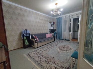 молодая гвардия московская: 34 кв. м, 1 бөлмө, Балкон айнектелген, Брондолгон эшиктер, Лоджия
