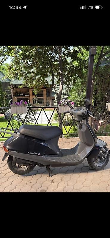 oz lider: Скутер Honda Lead (серия LEAD), черный цвет. 2 тактный двигатель 50 — 2